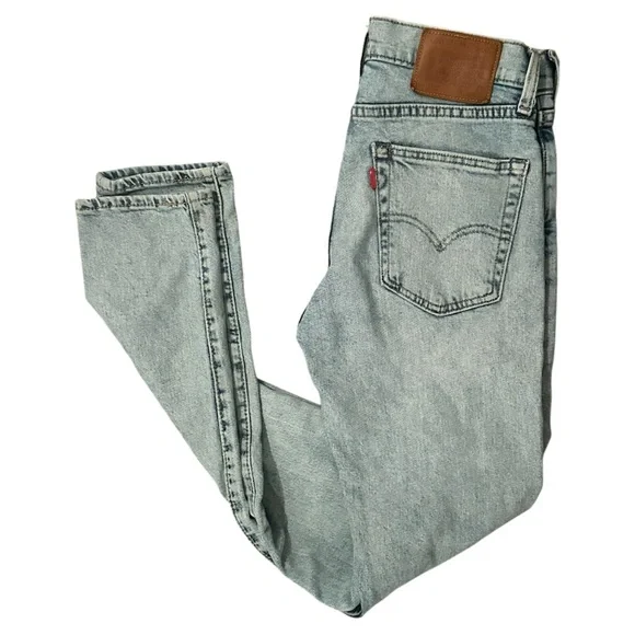 Distressed Levi’s - Picture 3 of 6